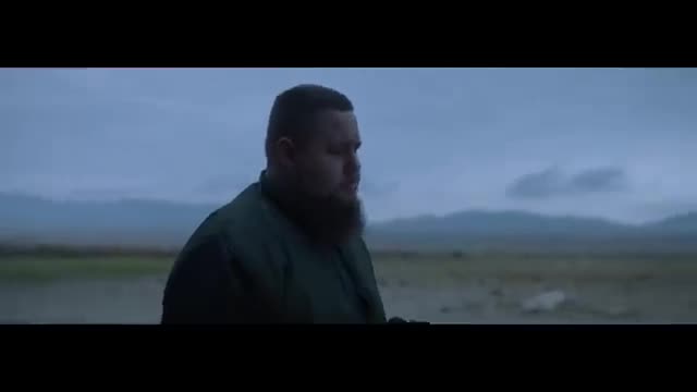 Rag'n'Bone Man - Skin (Official Video) (English-French) Le Chiffonnier - Skin (Official Video)